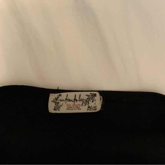 Free People V Neck Bodysuit - Picture 3 of 3